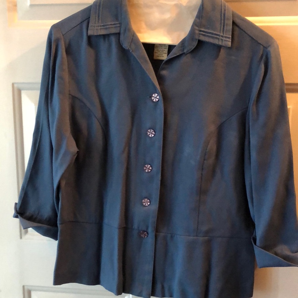 Gray blue top with ribbed collar